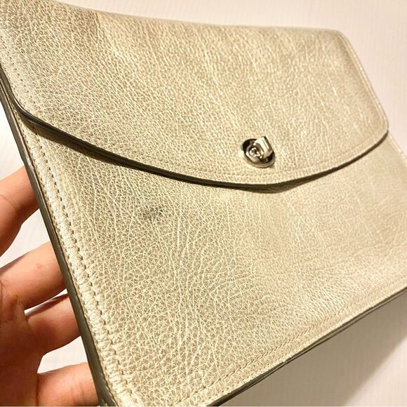 COACH Legacy Leather Gold Metallic iPad Clutch large 9x11.5 - Picture 3 of 12